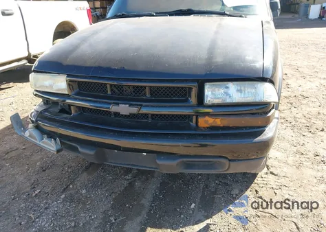 2001 Chevrolet Blazer Ls z USA, uszkodzony, nr VIN 1GNCS18W61K139231